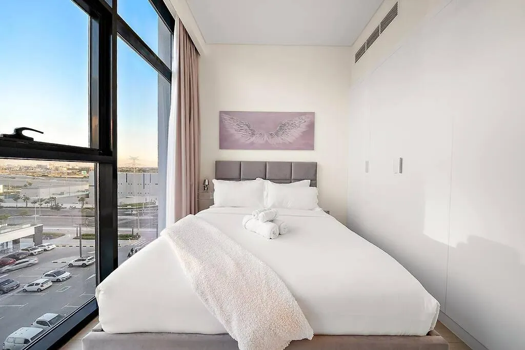 Apartment First Class 1Br Luxury City Escape Dubai