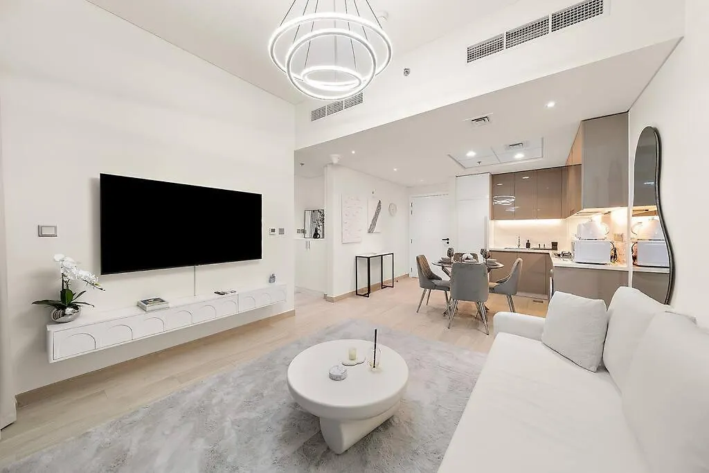 Apartment First Class 1Br Luxury City Escape Dubai United Arab Emirates
