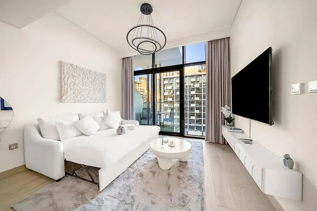 First Class 1Br Luxury City Escape Dubai Apartment
